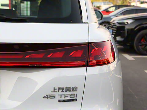 2024�� 45 TFSI quattro ������ ������װ 7��