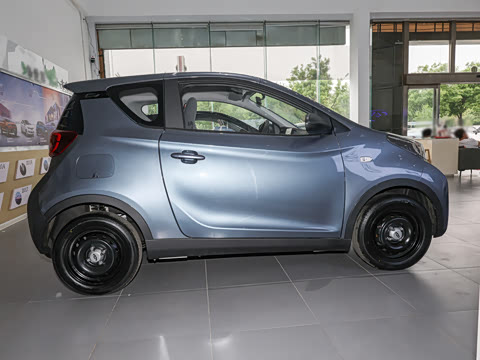 2025�� 251km ϲ���� 25.05kWh