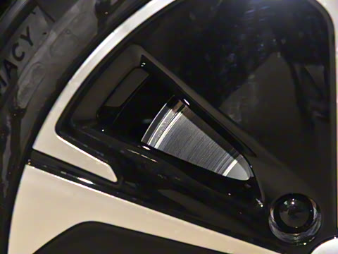 2025�� 75kWh Touring