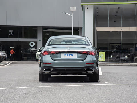 2025�� �Ŀ� E 300 ʱ�����˶���