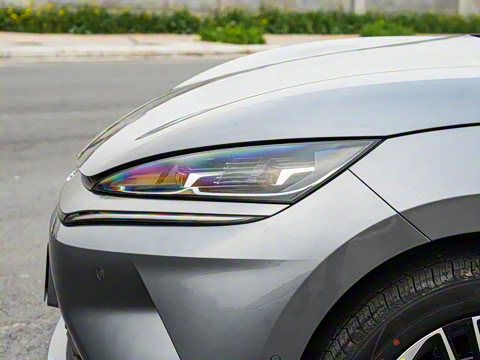 2025�� EV 545KM׿Խ��