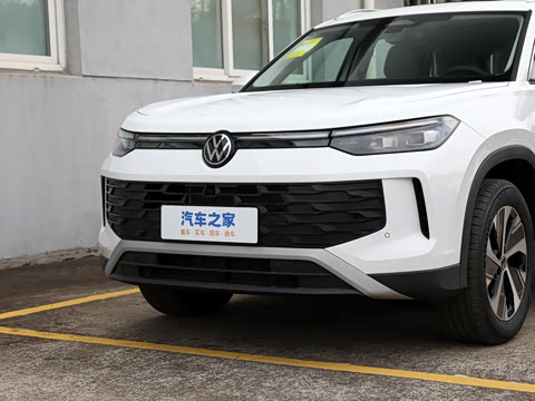 2025�� ̽��L 330TSI ������Ӣ