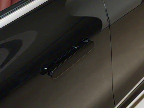 2025�� 705km Max