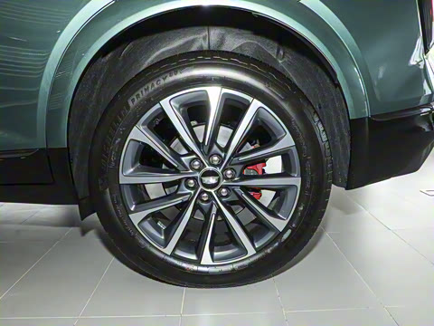 2025�� 2.0T �����