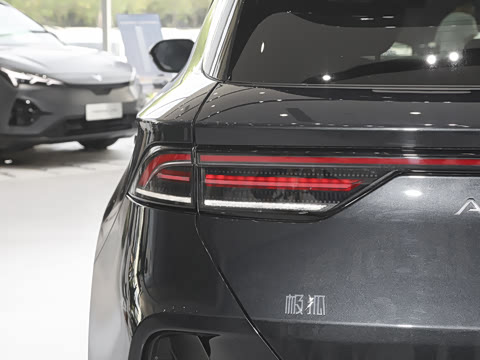 2025�� 688MAX 160kW