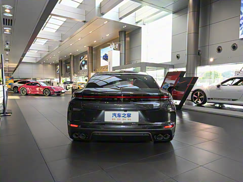 2024�� Panamera Turbo E-Hybrid 4.0T