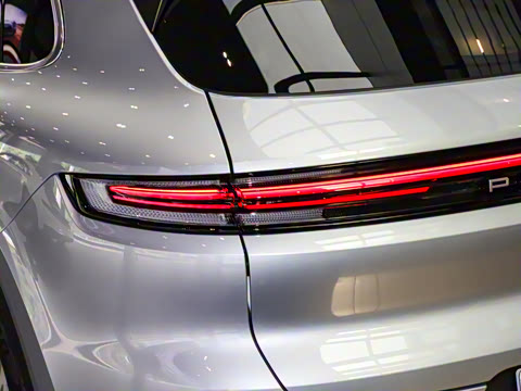 2025�� Cayenne 3.0T ���ΰ�