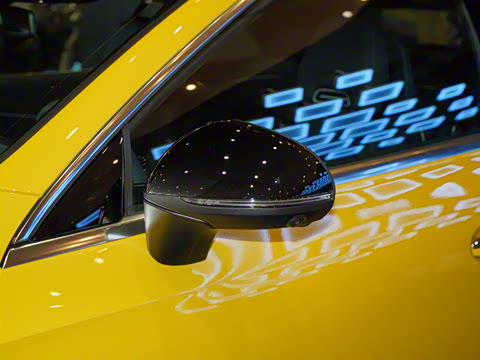 2025�� CLE 300 4MATIC ������ܳ�