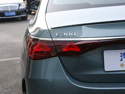 2025�� E 300 �������˶���