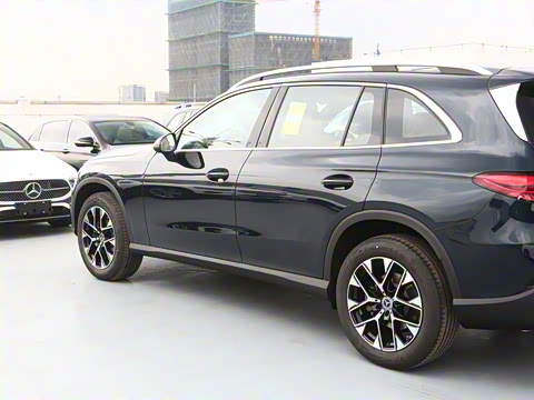 2024�� GLC 260 L 4MATIC ������ 5��