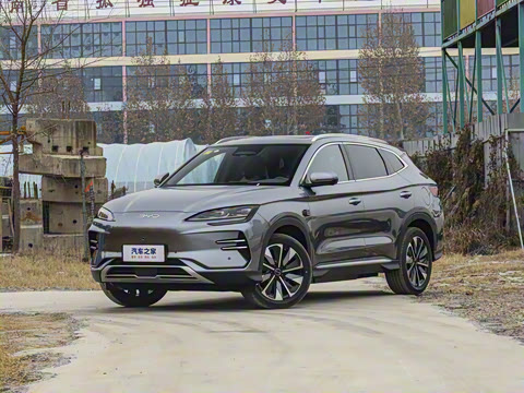 2025�� EV �Ǽݰ� 520km ������