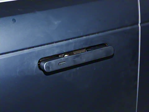 2025�� 4.4 V8 SV Edition Two