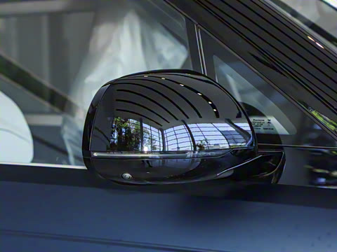 2025�� 4.4 V8 SV Edition Two