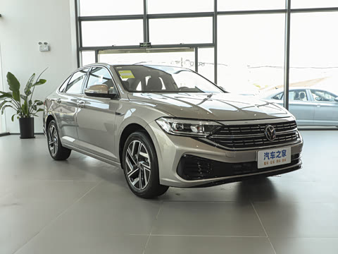 2025�� �Ŀ� 300TSI DSG��Խ��