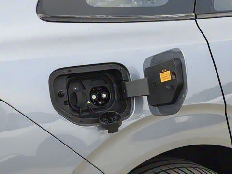 2025�� 636Ultra���Ȱ� 5��