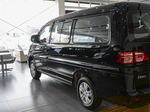 2025�� M5 1.6L ���������� 9��