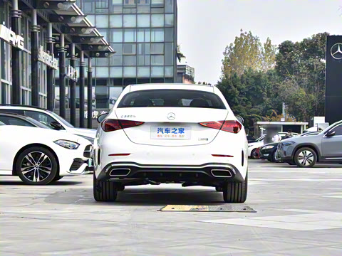 2025�� �Ŀ� C 260 L �˶���