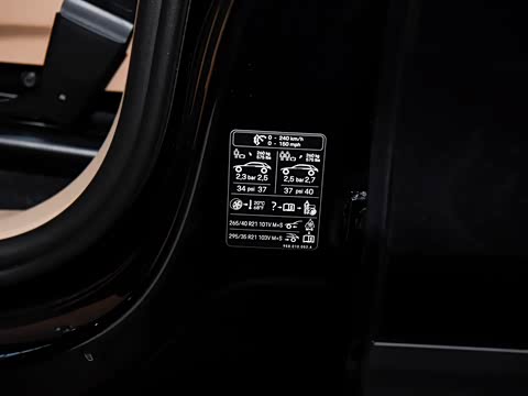 2025�� Macan 2.0T ���ΰ�