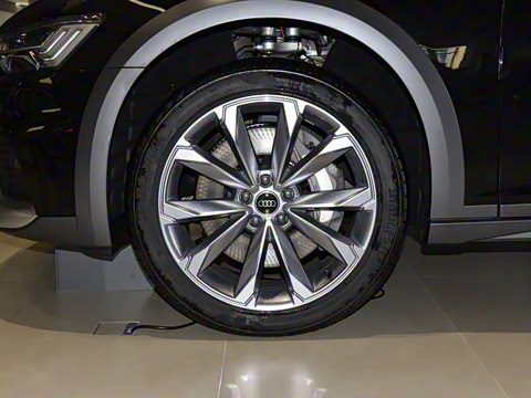 2025�� allroad quattro ̽���� 55 TFSI ����ԽҰ��