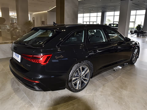 2025�� Avant 45 TFSI ��̽�ռ�