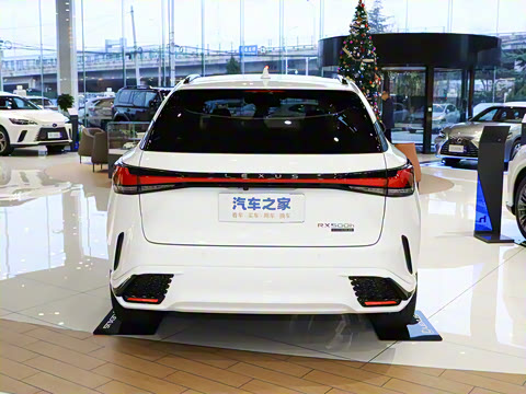 2025�� 500h ����F SPORT Performance