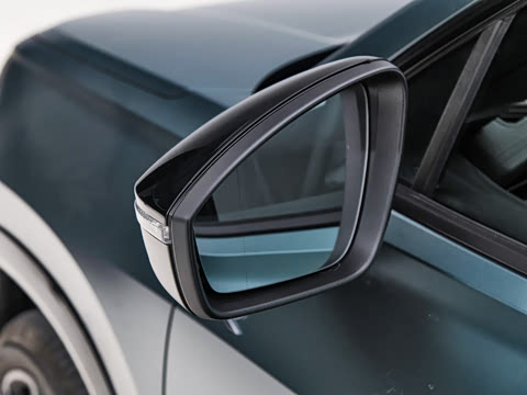 2025�� ̽��L 380TSI ��������