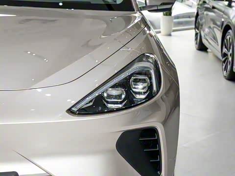 2025�� 688MAX 160kW