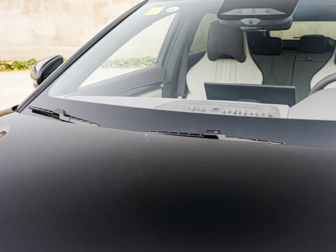 2025�� EV �Ǽݰ� 605km �콢��