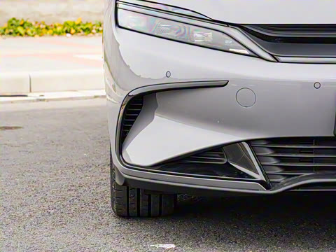 2025�� EV �Ǽݰ� 605KM������