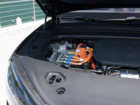 2025�� ���� Ultra�� 52kWh 5����