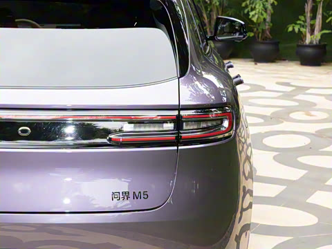 2025�� ����   Ultra ������