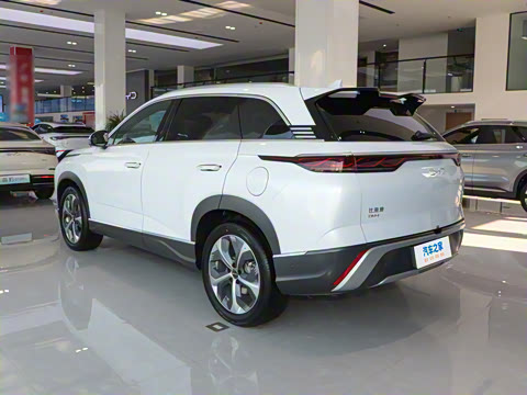 2024�� ��ҫ�� DM-i 205KM �콢��
