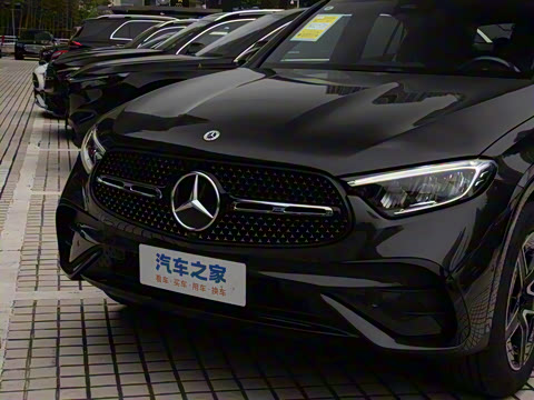 2025�� �Ŀ� GLC 260 4MATIC ����SUV