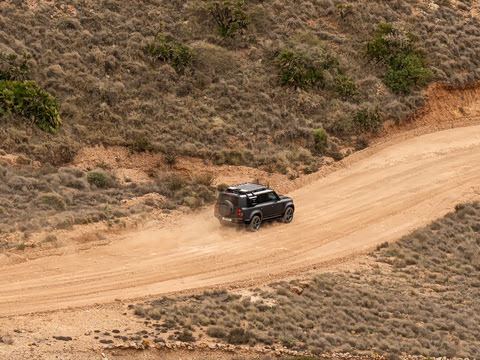 2025 130 3.0T P400 Զر