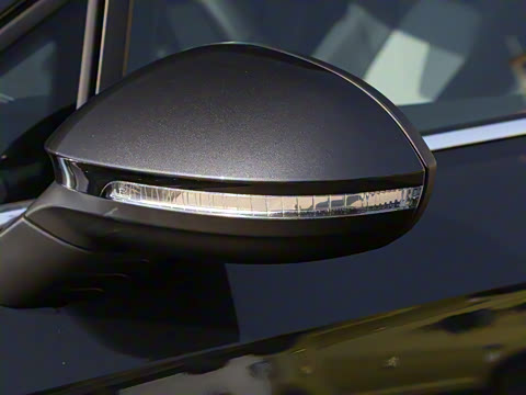 2025�� 300TSI R-Line