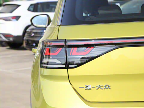 2025�� 300TSI DSG���������