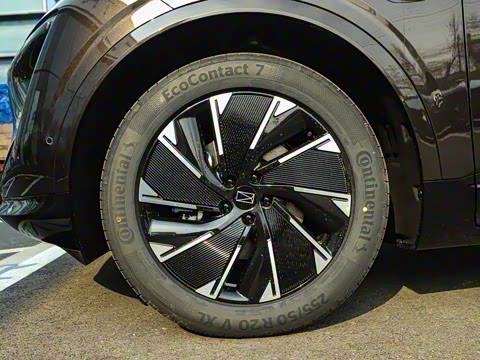 2024�� Pro+���̰�