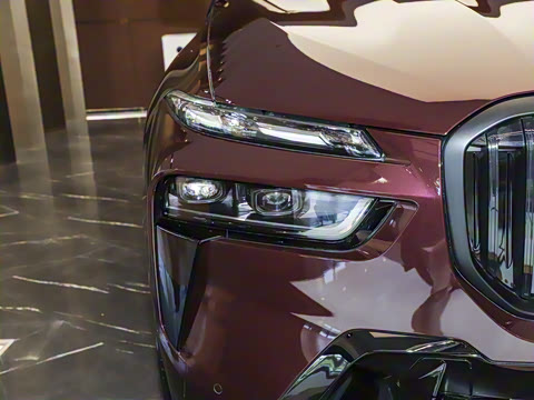 2024�� xDrive40i ������M�˶���װ