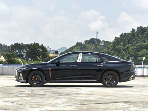 2025�� 2.0T ���а�