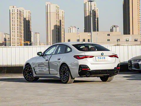 2024�� 430i Gran Coupe M�˶���ҹ��װ