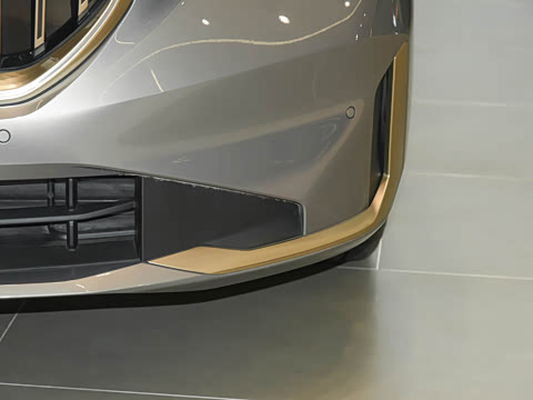 2025�� 530Li ������ ������װ