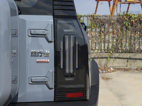 2025�� 2.0TD XWD �Զ������ӳ��� 7��