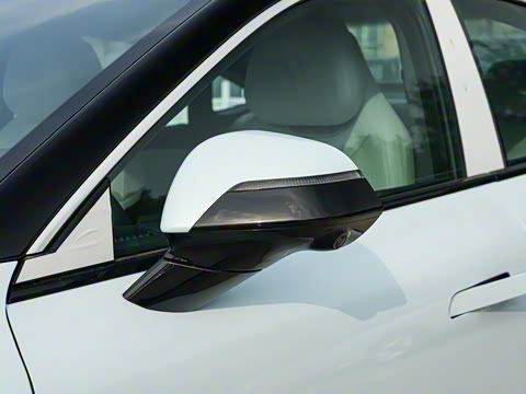 2025�� 560MAX 185kW