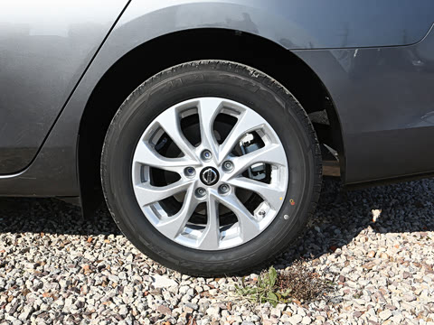 2024�� �Ŀ�� ���� 1.6XE CVT���ʰ�