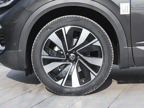 2025�� 380TSI ���������Ѿ�Pro  ������ 7��