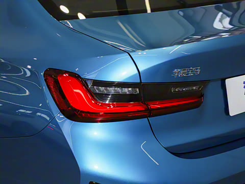 2025�� 325Li M�˶���װ