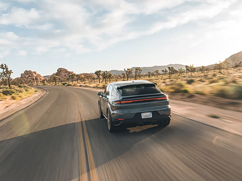 2025�� Cayenne Coup�� Turbo GT 4.0T