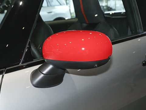 2025�� JOHN COOPER WORKS