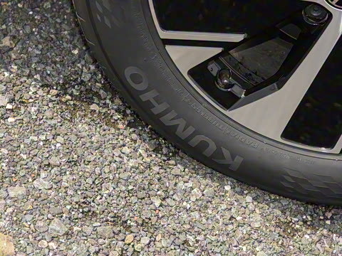 2025�� ̽��L 330TSI ������Ӣ