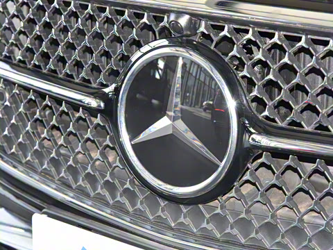 2025�� E 300 ʱ�����˶���